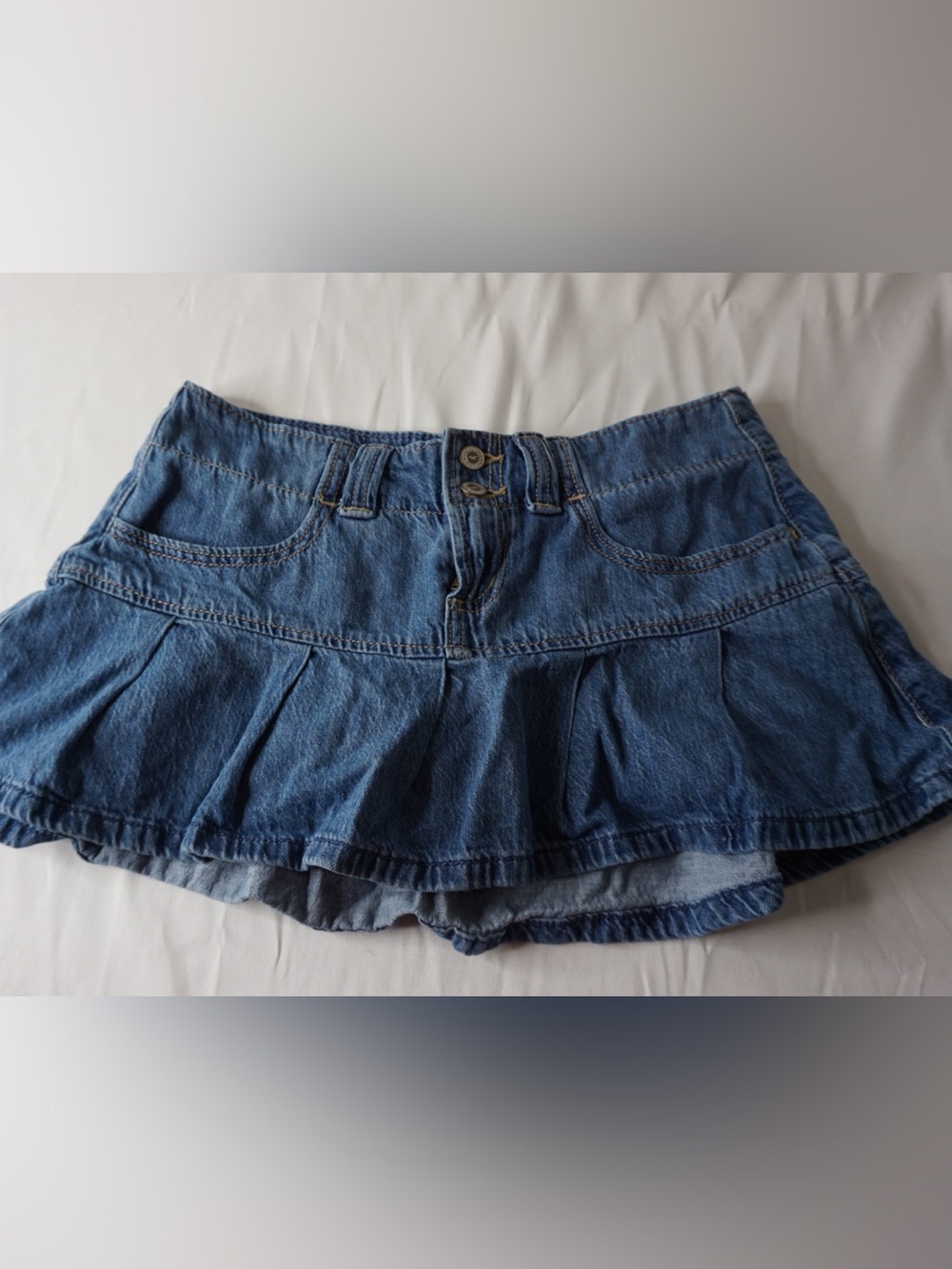 Hollister Two-Tone Blue Denim Skirt with Navy Waistband